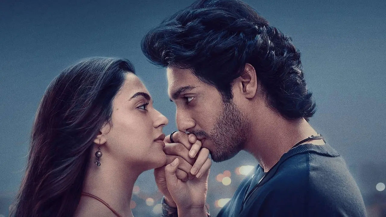 saiyaara  నిండా ప్రేమ‌లో మునిగిన జంట‌