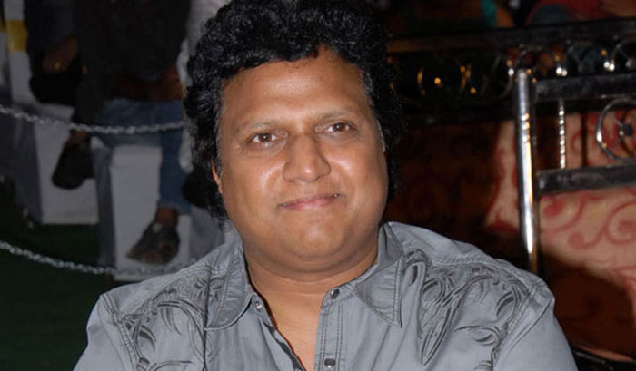 manisharma,house,thieves,theft,money,complaint,banjara hills,police  ఇది కూడా ఇంటి దొంగల పనేనా..?