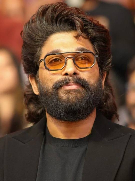 allu arjun  అల్లు అర్జున్ బర్త్ డే కి మూడు సర్ ప్రైజ్ లు 