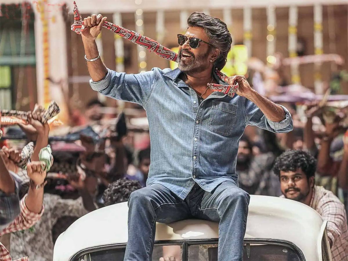 coolie  కూలికి టికెట్ రేట్లు పెరిగాయ్ 