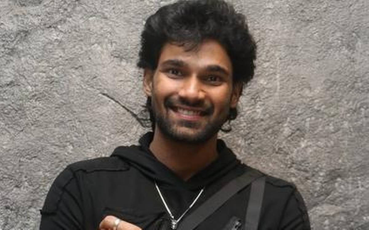 bellamkonda srinivas,chatrapathi remake,vinayak,mumbai  ముంబై కి మకాం మార్చిన కుర్ర హీరో