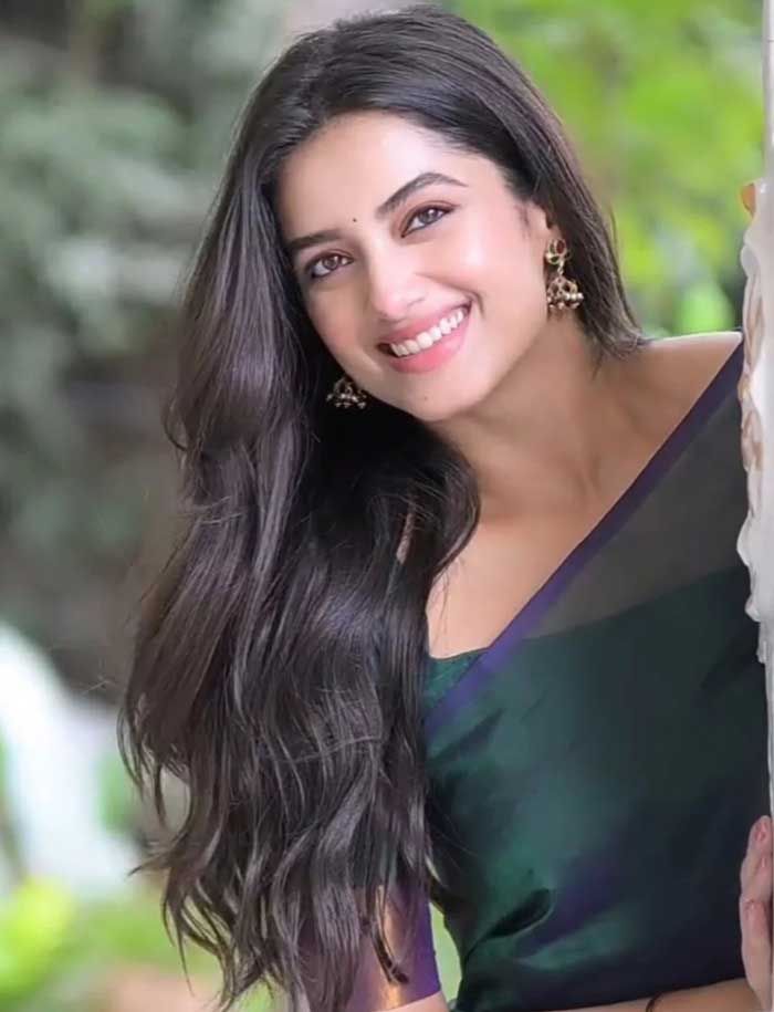 bhagyashri borse  కృతి శెట్టి  శ్రీలీల సరసన చేరింది