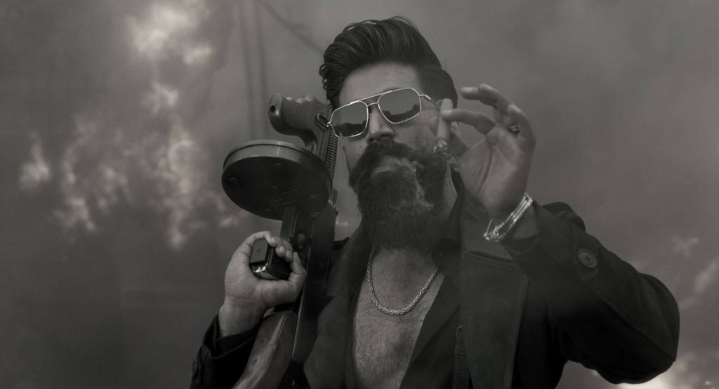 toxic  టాక్సిక్ - ఊపు రావట్లే 