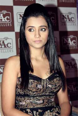 trisha,trisha,shimbu,trisha another offer,actress trisha.  త్రిష మ‌రో ఆఫ‌ర్ కొట్టింది..!