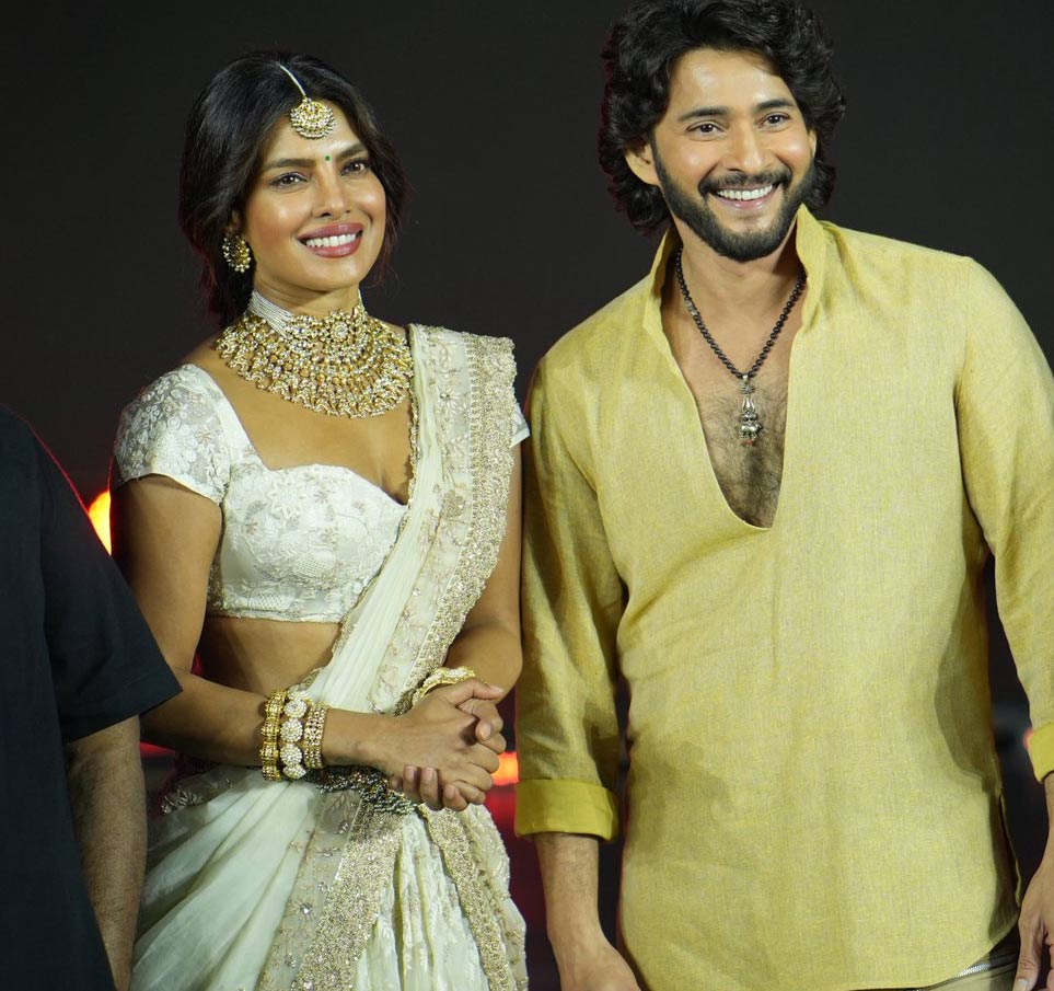 varanasi  మండుటెండలో వారణాసి కూల్ సాంగ్ 