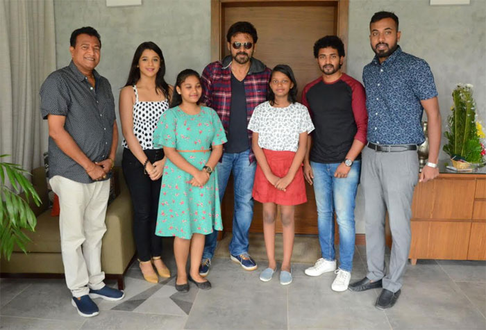 venkatesh,krishnarao super market,teaser,praises  కృష్ణారావు సూపర్ మార్కెట్ పై వెంకీ ప్రశంసలు