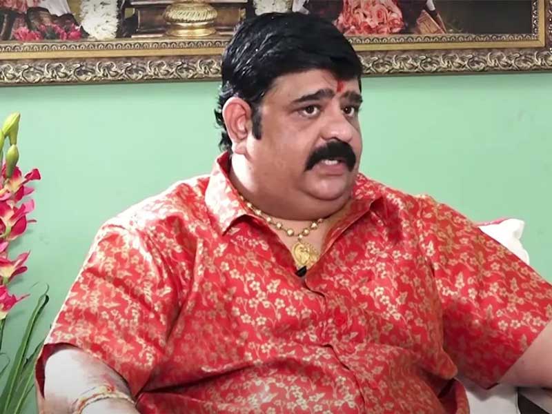 venu swamy  ట్రోల్స్ వల్ల హీరో అయ్యాడంట