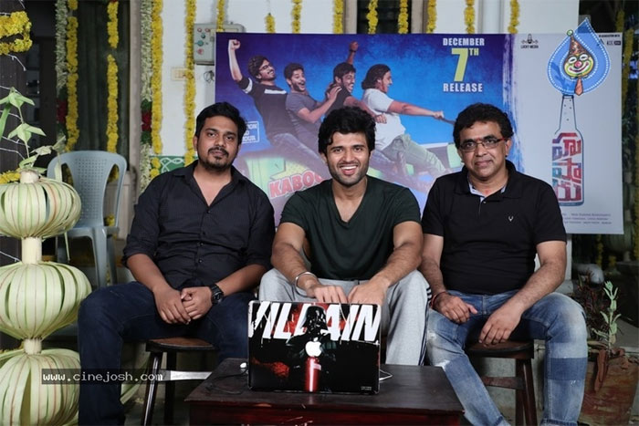 husharu movie,3rd song,launch,dear comrade sets,vijay deverakonda  ‘హుషారు’గా ఎంజాయ్ చేయండి: విజయ్!! 