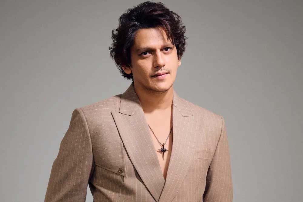 vijay varma  మ‌స్తిష్కంలోంచి ఆ బాధ‌లు తీసేయాలి
