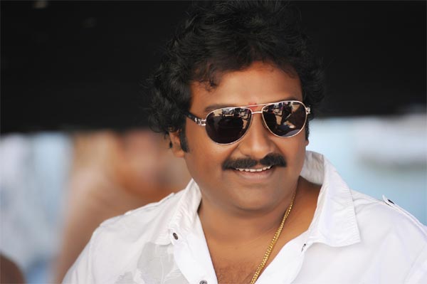 vinayak,chiranjeevi,jyothilakshmi,poorijagannath  చిరు కోసం స్టోరీ వేటలో వినాయక్‌..!