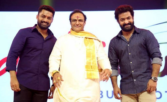 balakrishna,pre release function,118 movie,kalyan ram,ntr biopic,ntr mahanayakudu  బాలయ్య ఎలా బ్యాలెన్స్ చేస్తాడో చూడాలి!