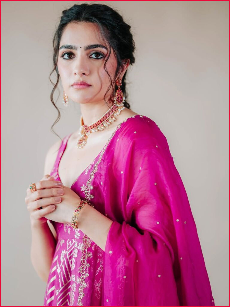 rukmini vasanth  ఫస్ట్ బిగ్ హిట్ కోసం వెయిటింగ్ 