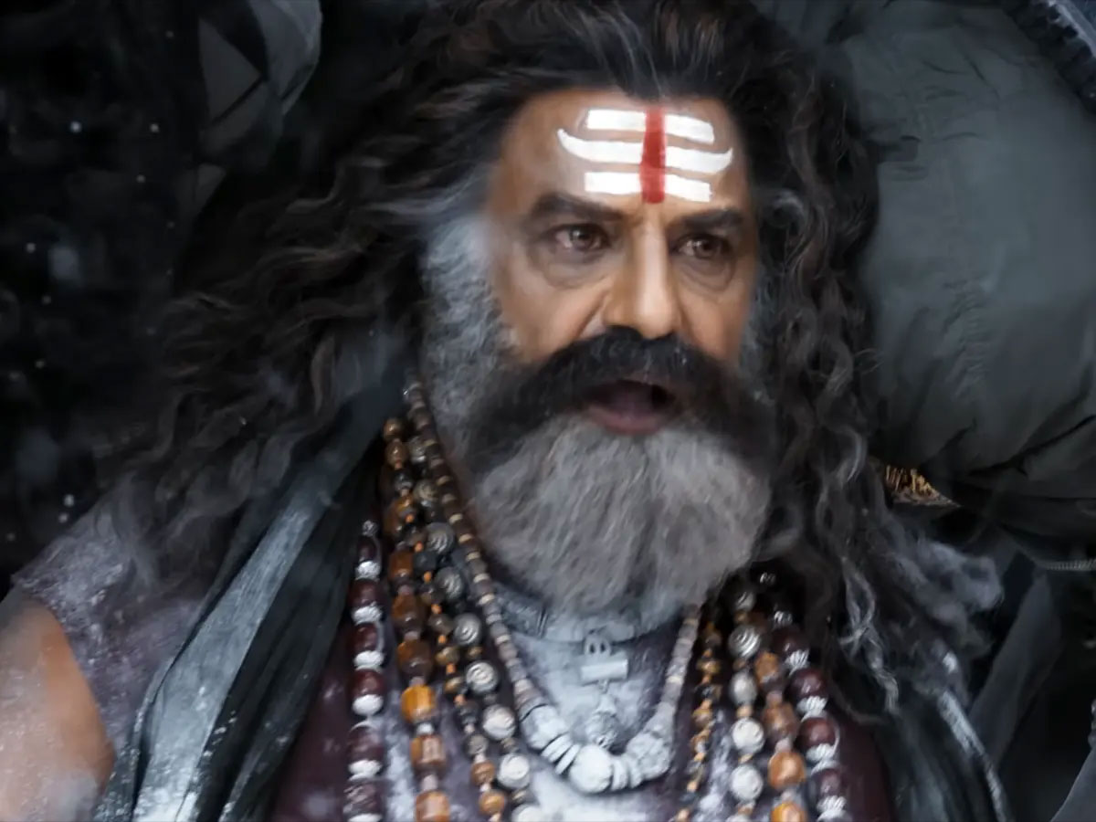 akhanda  వార్ 2 టాక్ - బోయపాటి అలెర్ట్ 