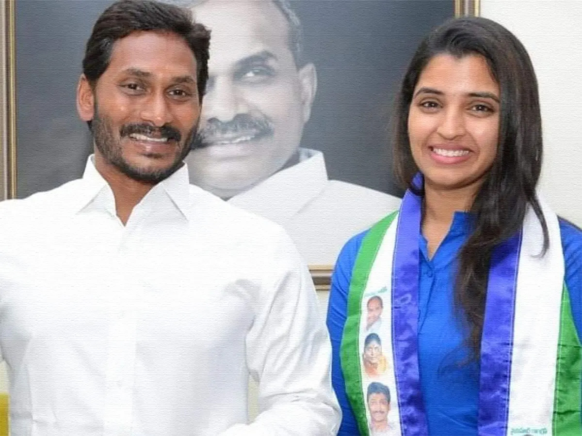 shyamala  శ్యామల ను ఏం చేస్తారు జగన్ 