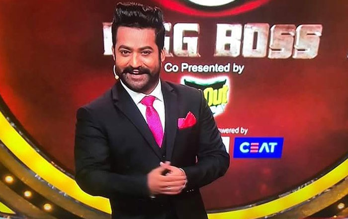 bigg boss,bigg boss telugu,bigg boss telugu finale,bigg boss season winner,jr ntr,mahesh babu  బిగ్ బాస్ విన్నర్ ని అనౌన్స్ చేసే దెవరు..?