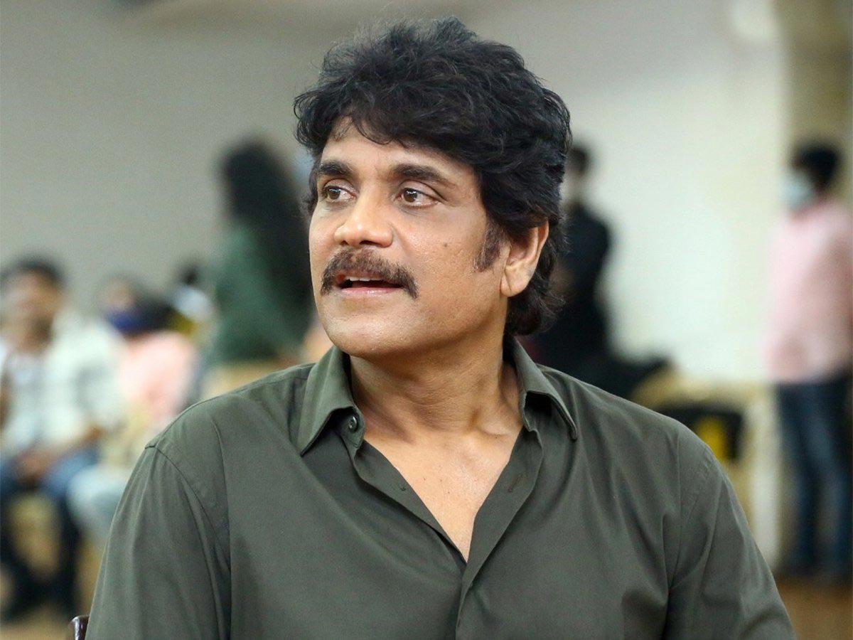 nagarjuna,balayya  నాగార్జున ఎందుకు సైలెంట్ గా ఉన్నట్టు.?