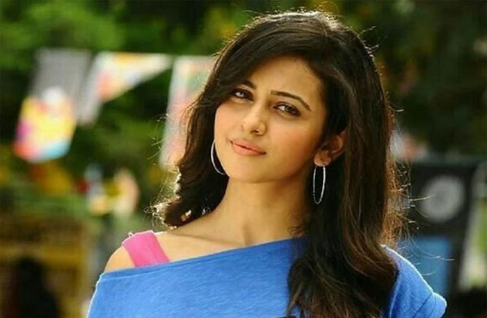 rakul preet singh,angry,social media,maxim magazine  రకుల్‌ తీరుపై మండిపడుతున్నారు!