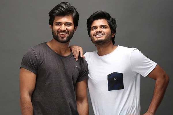 vijay deverakonda,anand deverakonda,dorasani,vijay craze  విజయ్ క్రేజ్ తమ్ముడికి పనికొస్తుందా..!!