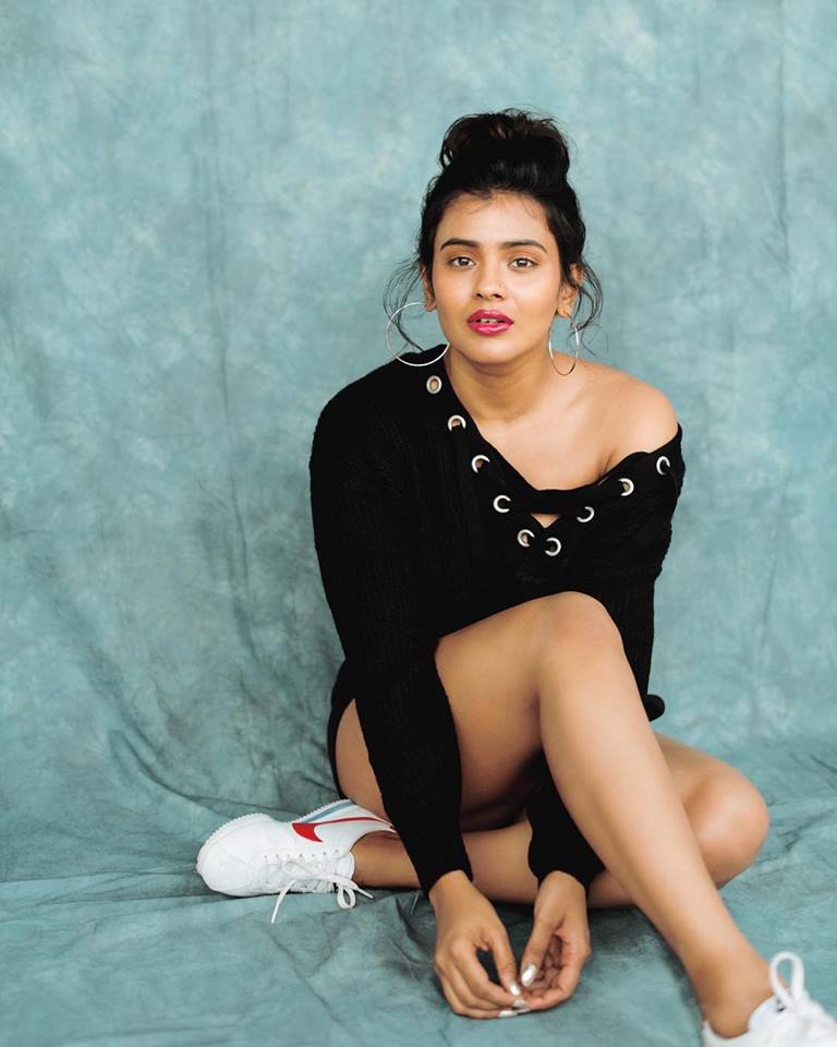 hebbah patel,bheeshma,ram pothineni,red movie  ఐటెం నంబర్ గా హెబ్బా..ఛాన్సులు రాబట్టుకోగలదా..?
