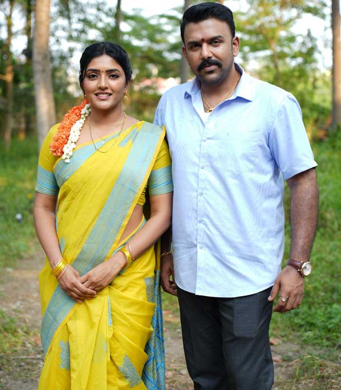 eesha rebba  నోరు తెరిచి అడిగింది..మ‌రి ఛాన్స్ ఇస్తాడా