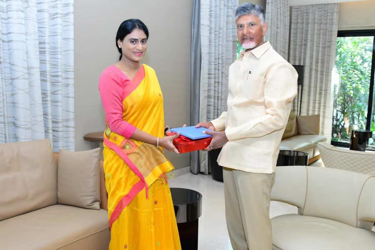 chandrababu,sharmila  జగనుండగా ఫ్రెండ్లీ రాజకీయమెలా షర్మిలమ్మా